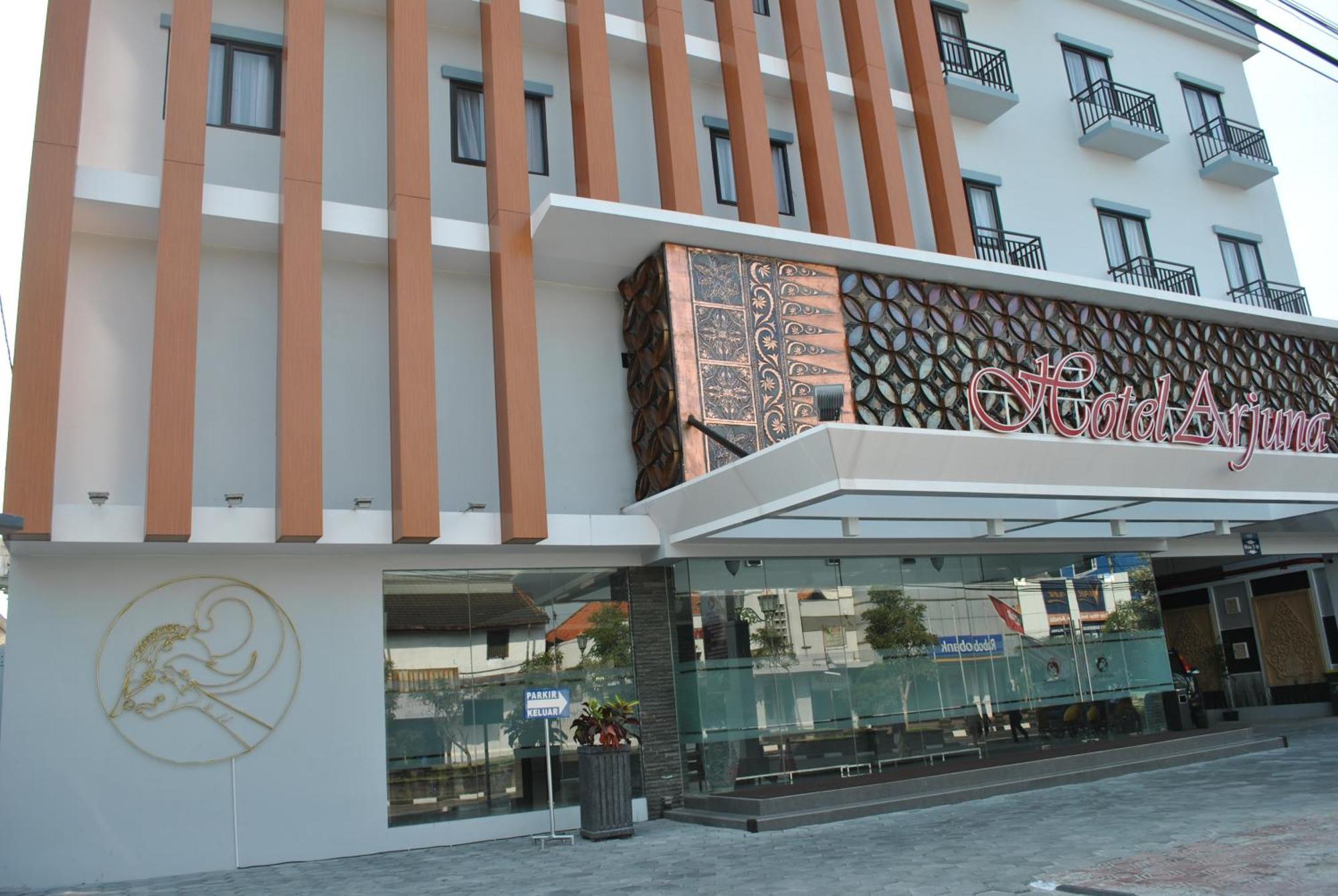 Hotel Arjuna Yogyakarta Exterior photo